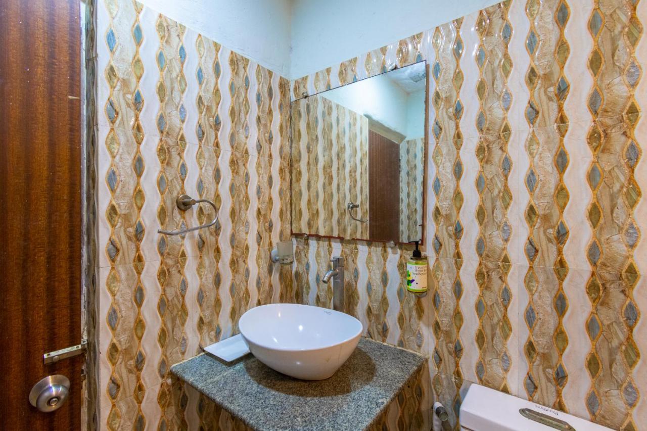 Opiam B&B A Business Hotel Kolkata Bagian luar foto