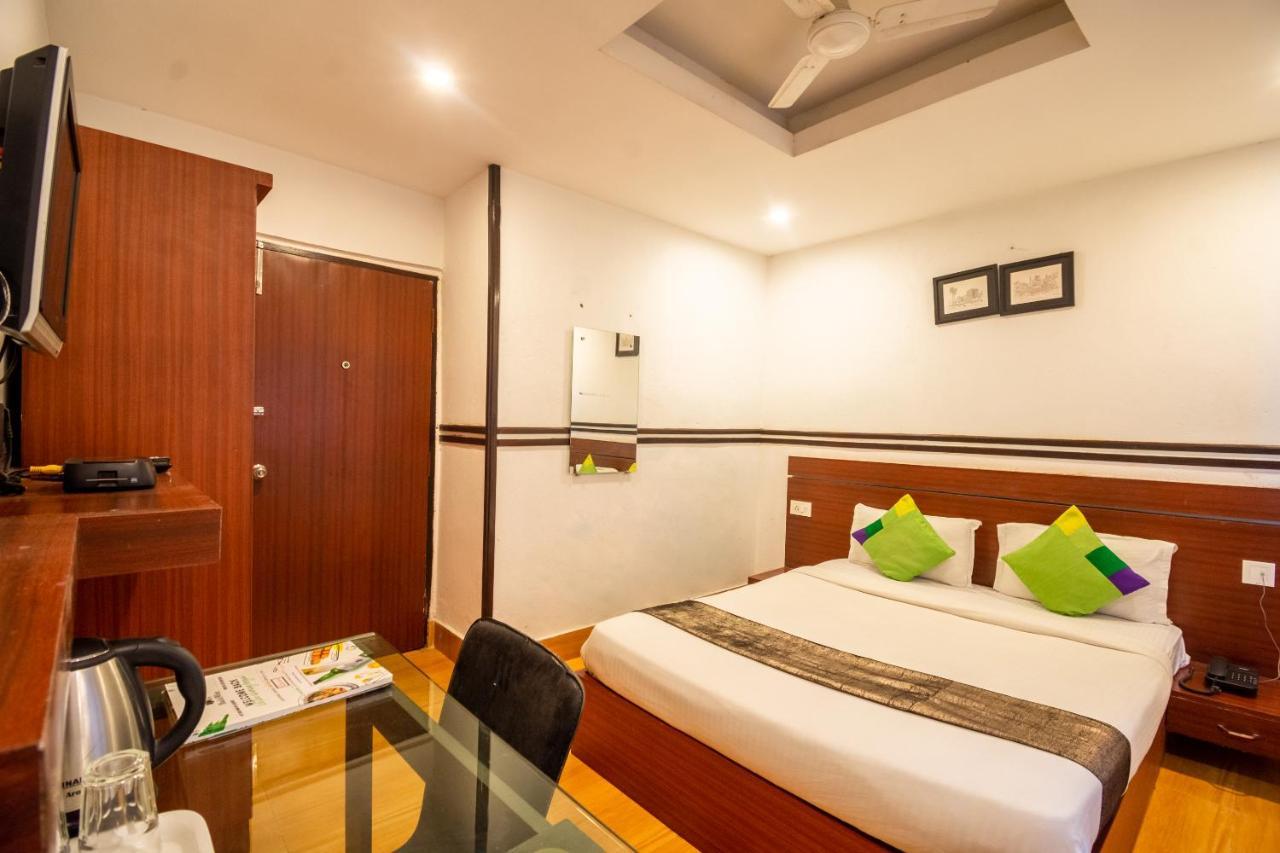 Opiam B&B A Business Hotel Kolkata Bagian luar foto