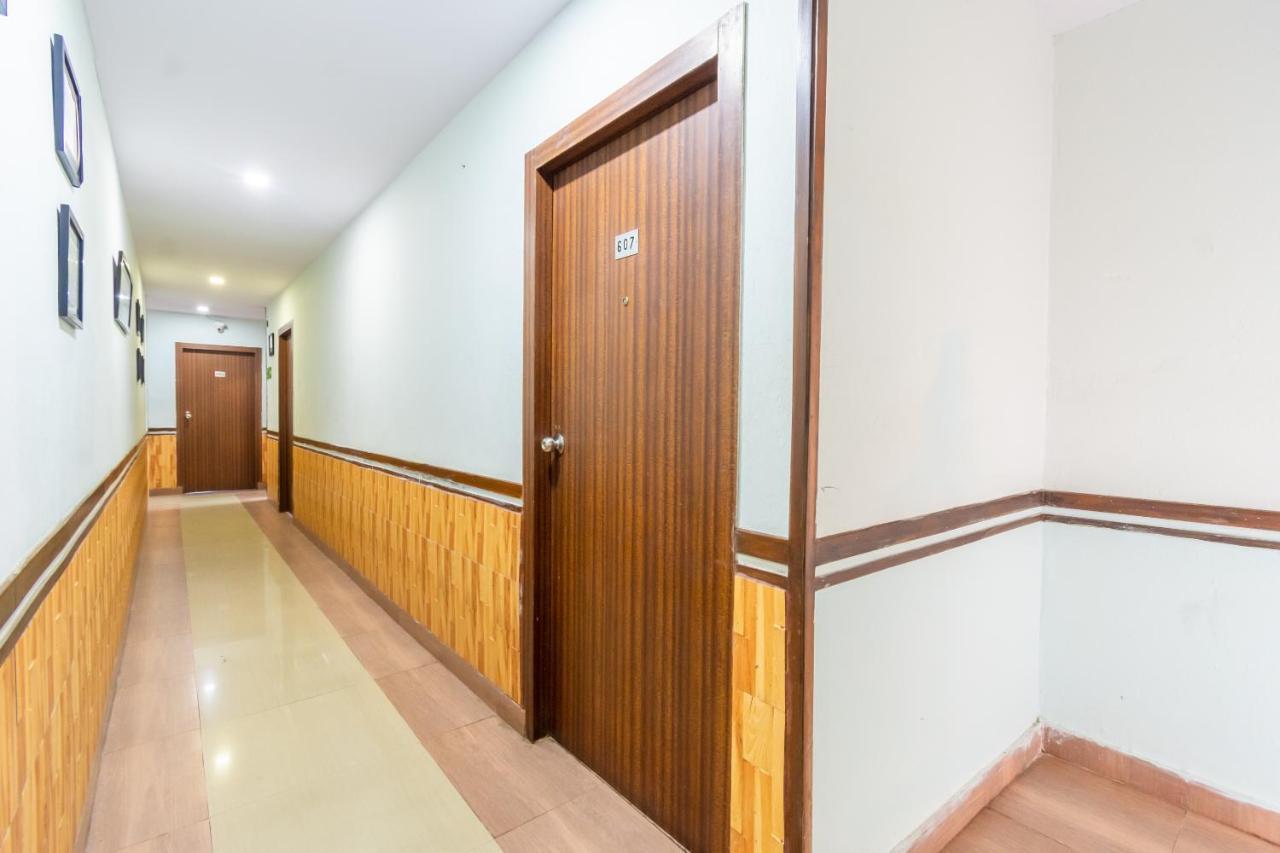 Opiam B&B A Business Hotel Kolkata Bagian luar foto